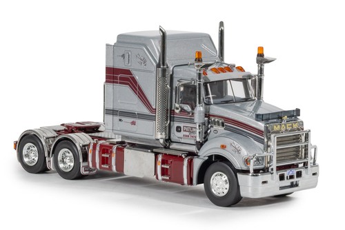 1:50 Mack SuperLiner -- Patlin Transport & Heavy Haulage -- Drake Truck Z01572 - Picture 2 of 8
