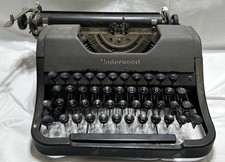 Working Vintage Underwood LEADER Manual Typewriter - 1940-50’s thumbnail
