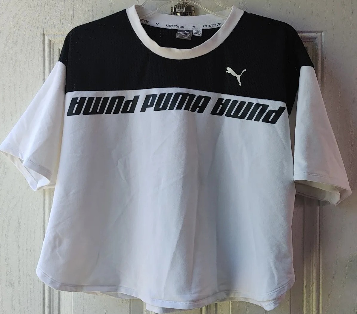 EUC PUMA Womens Ladies Black White Cropped Logo T Shirt Top Size
