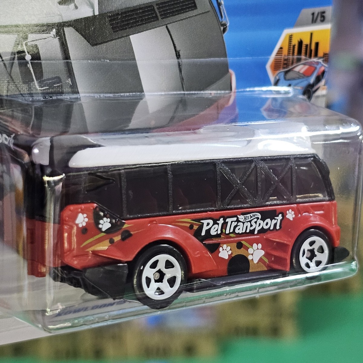 Hot Wheels Kowloon'D Hypervan – Série HW Metro – Rouge – 1:64 – Neuf 2025