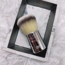 IT COSMETICS FOR Ulta Love Beauty Fully Essential Kabuki Brush powder Brush #207