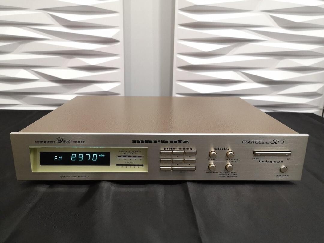 Marantz ST-5 FM/AM high quality synthesizer tuner Operation Marantz ST-5 FM/AM high quality synthesizer tuner Operation