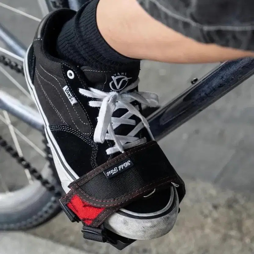 Vans Rowan Pro Black White 2020 Sneakers (Last Pair) thumbnail 5