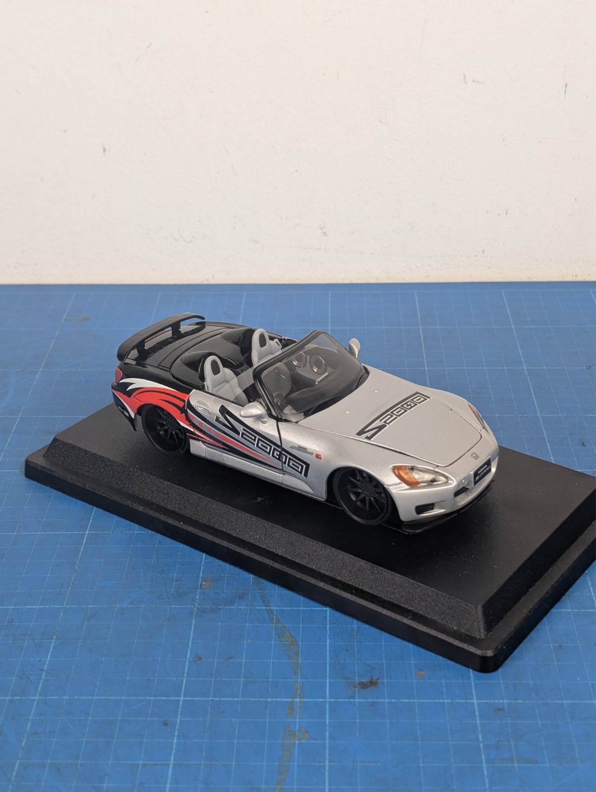 Picture 3 of 13