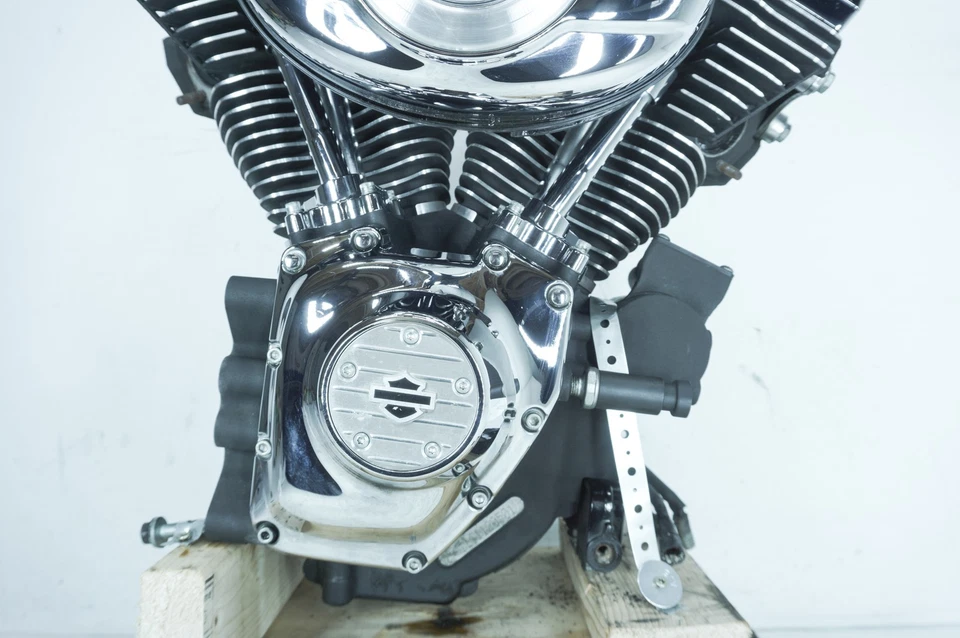 11 Harley Touring FLHT Electra Glide Ultra OEM EFI Twin Cam 103 Engine Motor 29K Foto 3 de 4