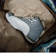 Jordan Air Jordan 12 Retro Gray White High To...