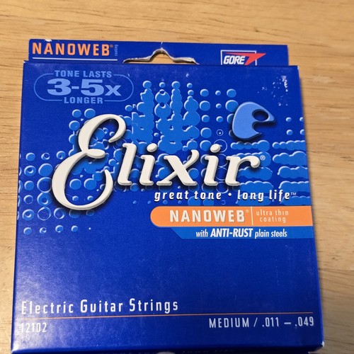 Cuerda de guitarra eléctrica 2 Elixir Nanoweb Great Tone Long Life Med 12102 .011-.049 - Imagen 2 de 4