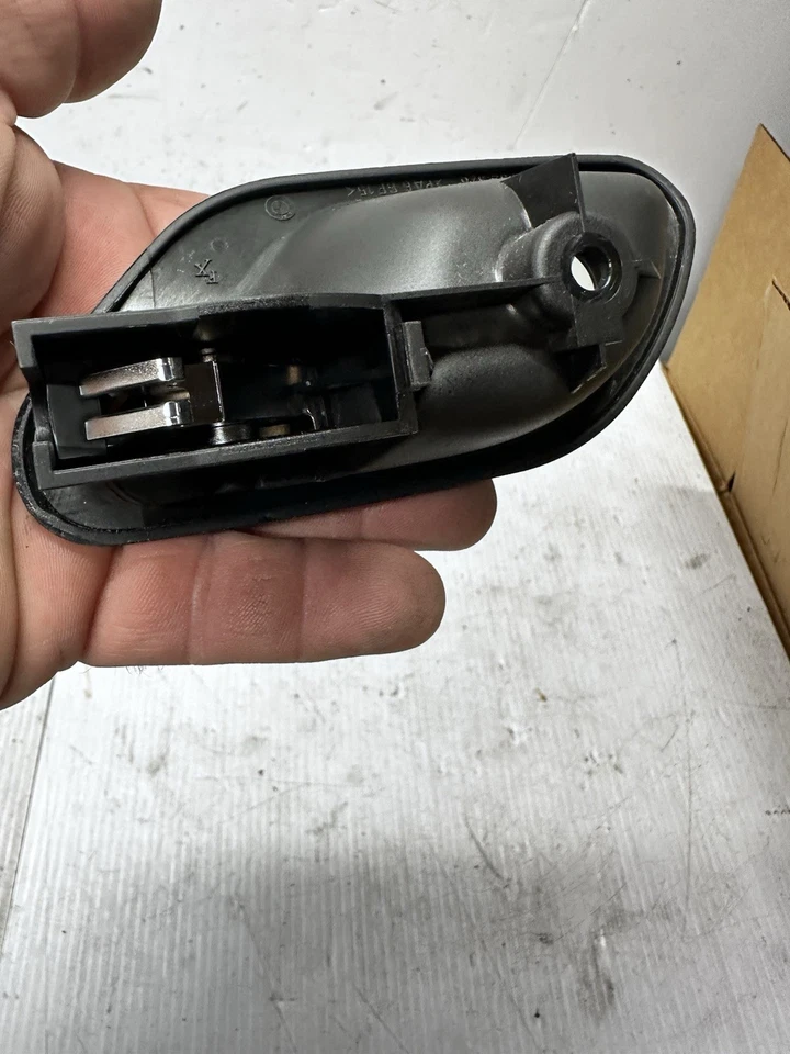 BMW 530I 2001-2003 manija de puerta interior delantera derecha 7032926 B21 fabricante original Foto 4 de 4
