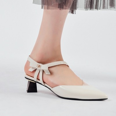 trendy low heel shoes