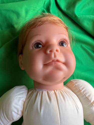 Lee Middleton Doll “Cherished” Wearing a Exquisite Long Gown - Picture 8 of 15
