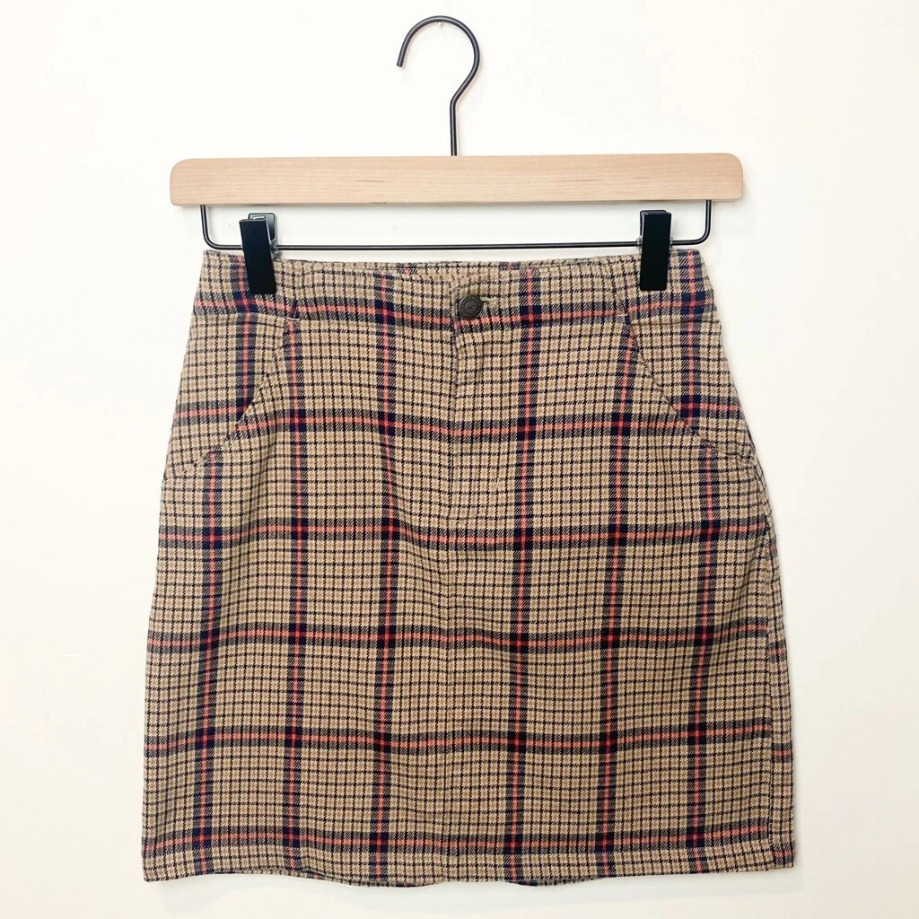 tight-schoolgirl-skirt