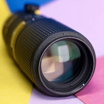 NIKON ED AF MICRO NIKKOR 200mm f4 D MACRO OBJEKTIV - SEHR GUTER ZUSTAND FUNKTIONIERT