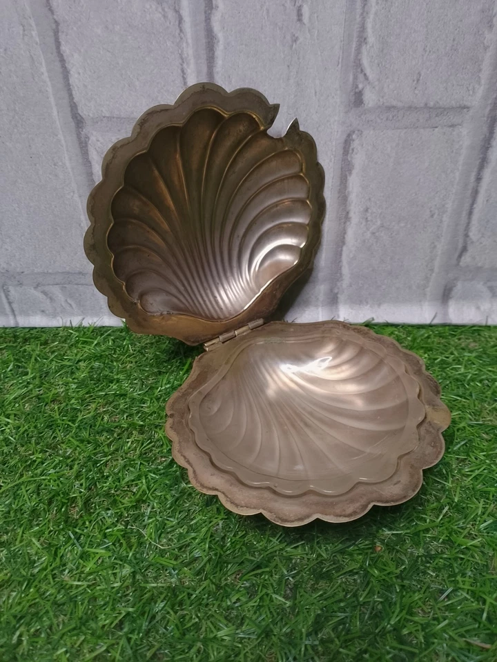 Vintage Silver Plate Art Deco Style Scallop Clam Shell Shaped Caviar Butter Dish - Image 2 of 4