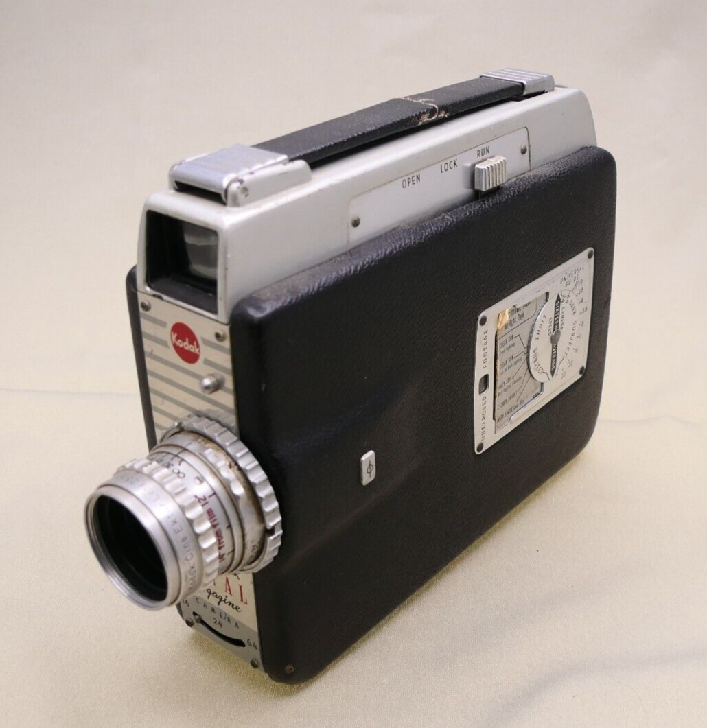 Kodak Cine Royal Magazine 16mm movie camera w/Ektar 25mm f/1.9