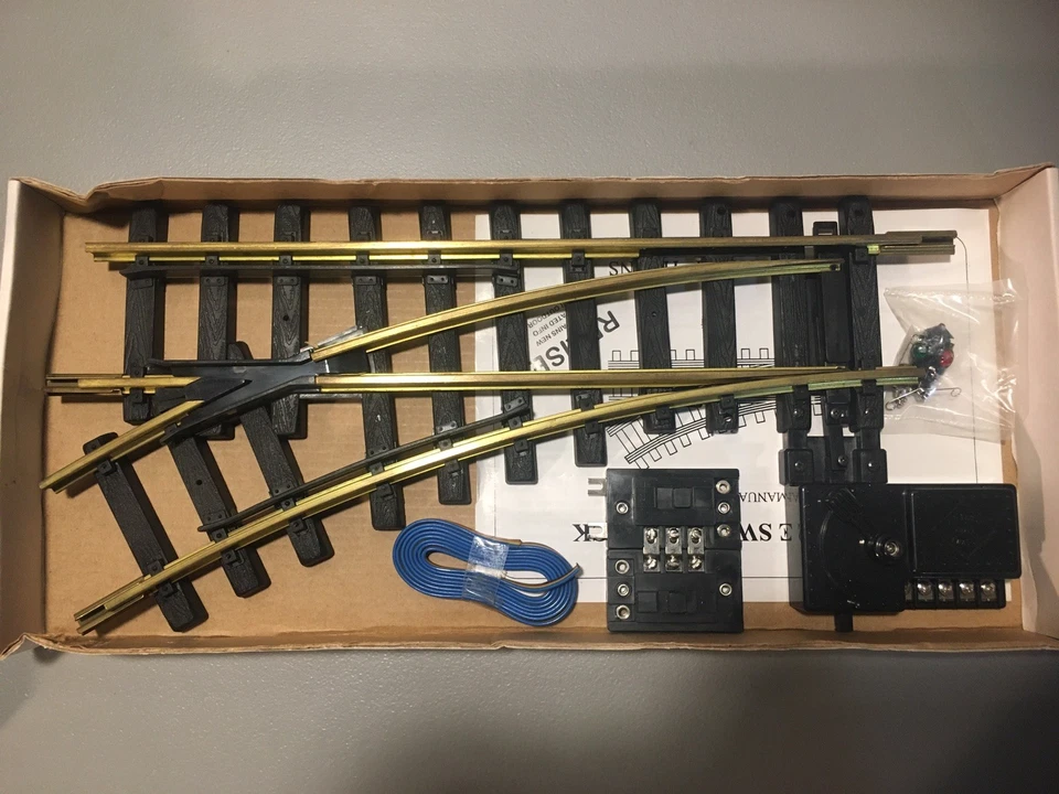 Lot Of 4-Aristo-Craft Trains 11215 Remote/ Powered Left Hand Switch Track in Box - Image 3 of 4