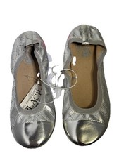 Children's Place Silver Quilted Patent Leather Youth Slip On Ballet Flats Sz. 1