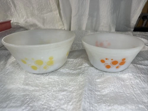 Vintage Federal Glass Atomic Dots Bowls Set Yellow 7” Orange 6” MCM USA