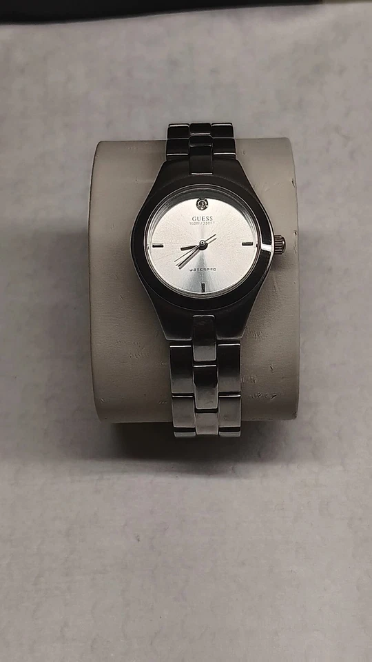 Guess Waterpro 100m Diamond Accent Ladies Bracelet Watch With New Battery - Image 3 of 4