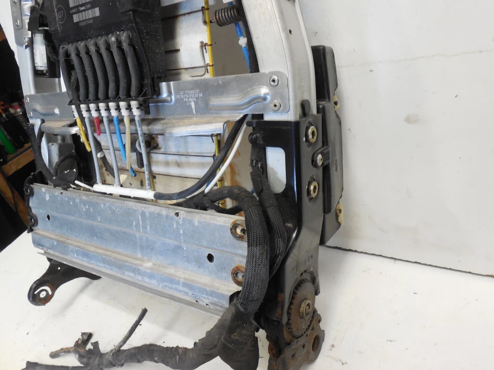 Cuadro trasero asiento delantero derecho mercedes-benz r230 sl500 bloque válvulas 2308000078 Foto 3 de 4