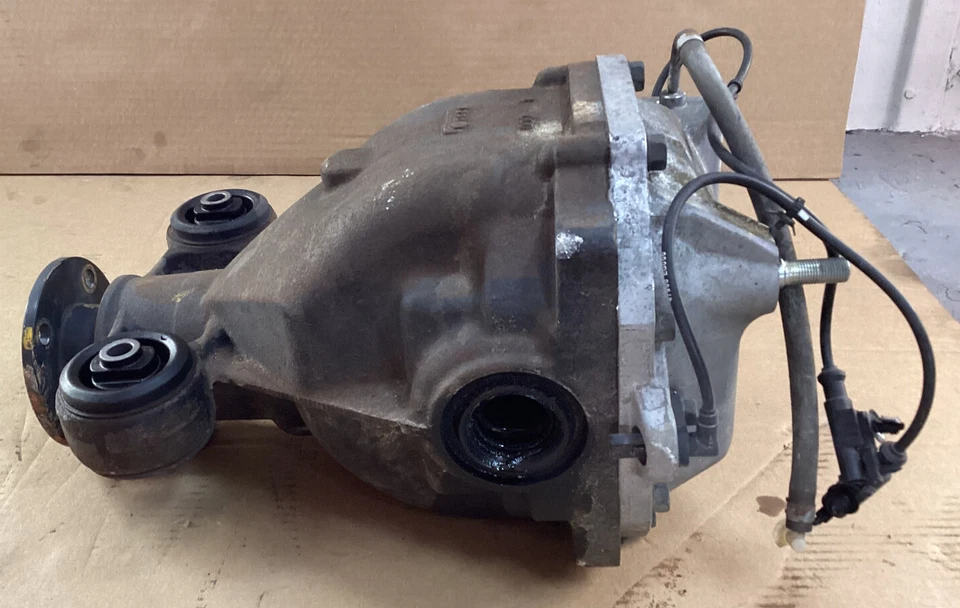 2011-2015 INFINITI G25 REAR DIFFERENTIAL RWD 3.36 RATIO OEM - Image 2 of 4