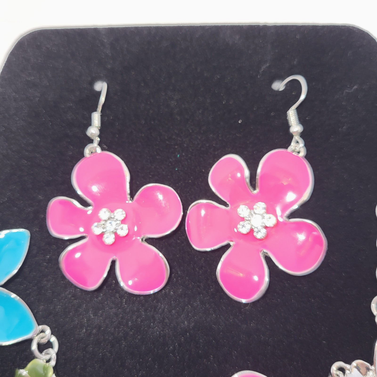 Bright, Colorful, Multi Flower Statement Necklace… - image 3