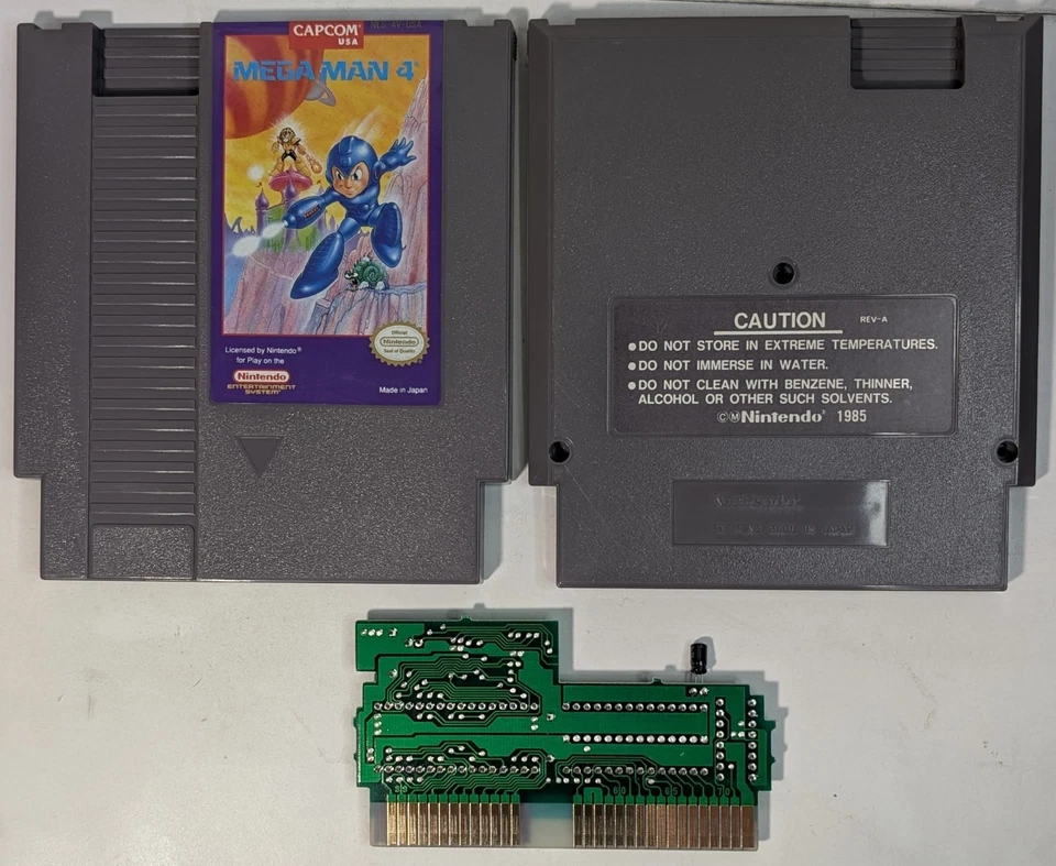 Mega Man 4 Nintendo Entertainment System NES Cleaned and Tested Working - Image 4 of 4