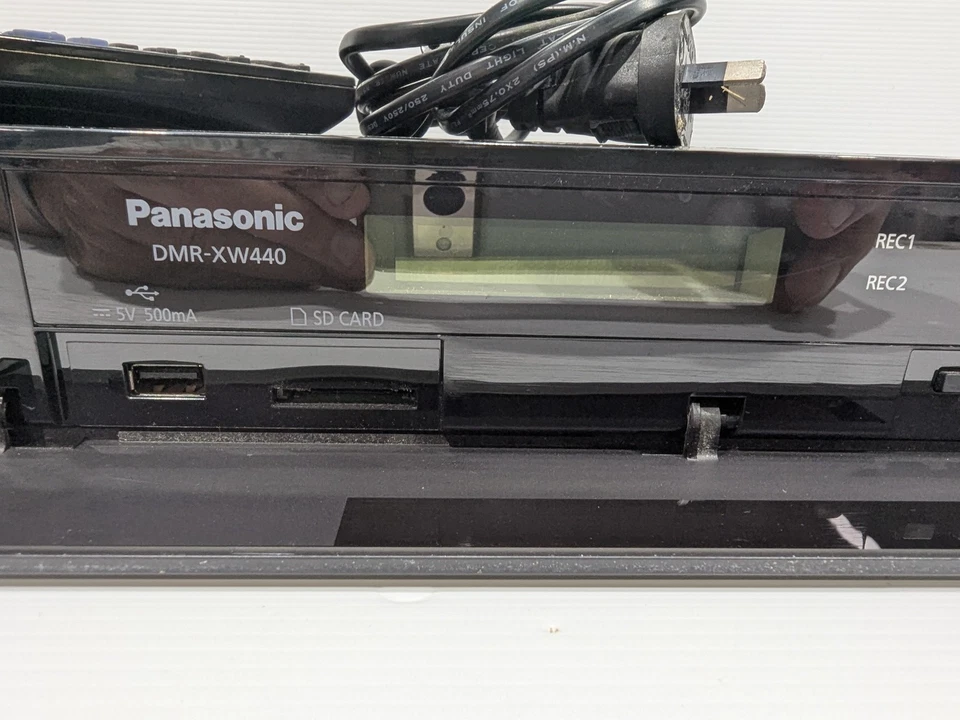 Panasonic DMR-XW440 DVD Recorder Player HDD 500GB HD Twin Tuner Includes Remote - Image 4 of 4
