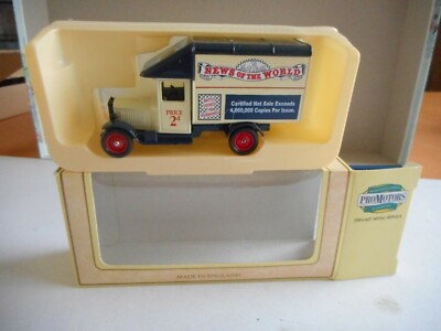 Lledo Promotional Vans 1935 Morris Parcel Van News of The World + Box