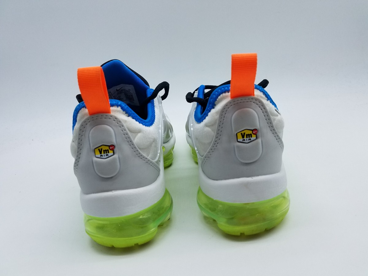ナイキ レディース スニーカー Women's Nike Air Vapormax Plus Running Shoes - Photon Dust/Black/Volt/Total Orange/Summit White Nike Air VaporMax Plus 