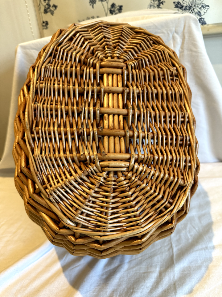 Vintage Wicker Shopping Picnic Basket with handle Height 20cm