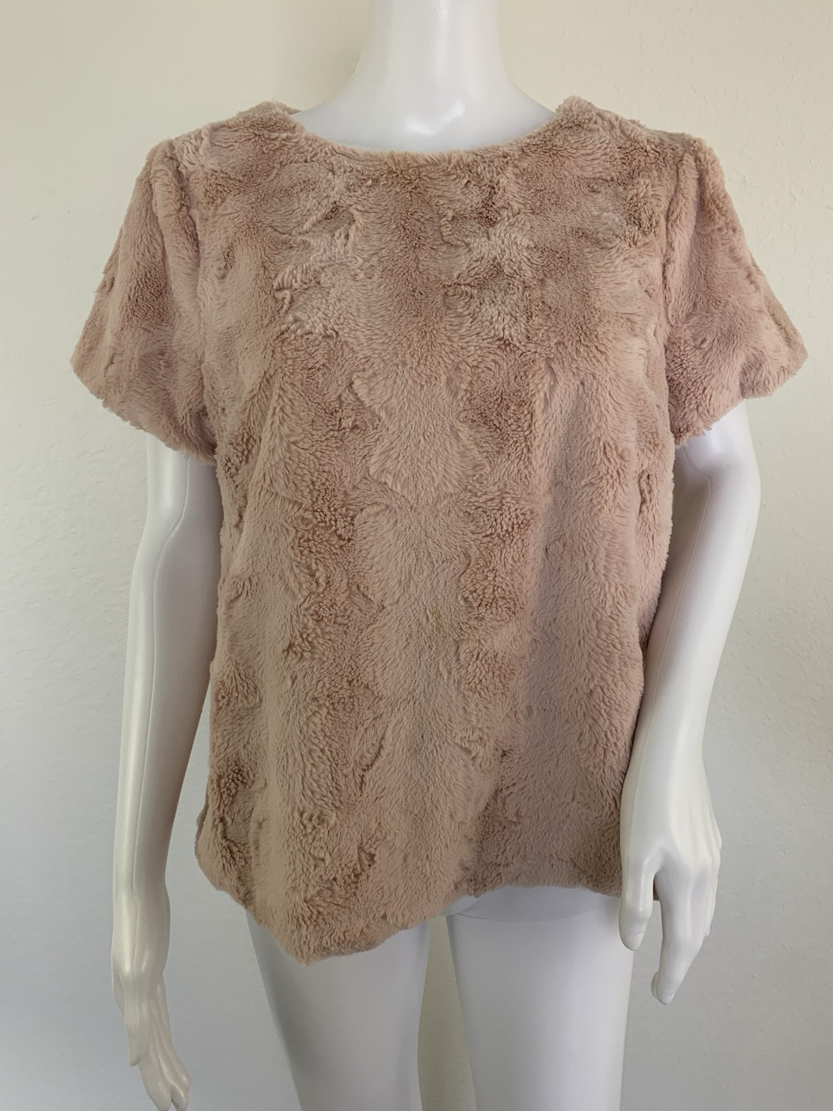 ADYSON PARKER Top Size M Faux Fur Sherpa Pink T-Shirt Cameo Rose Shirt Pullover