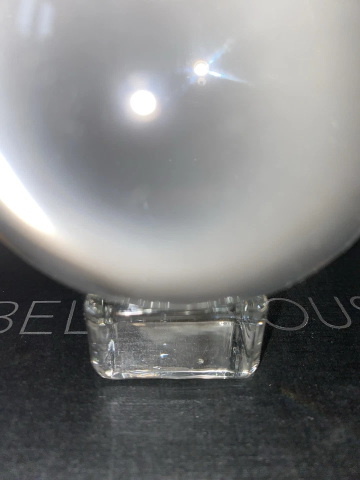 Belle Vous Photography Glass Orb - Image 2 of 4