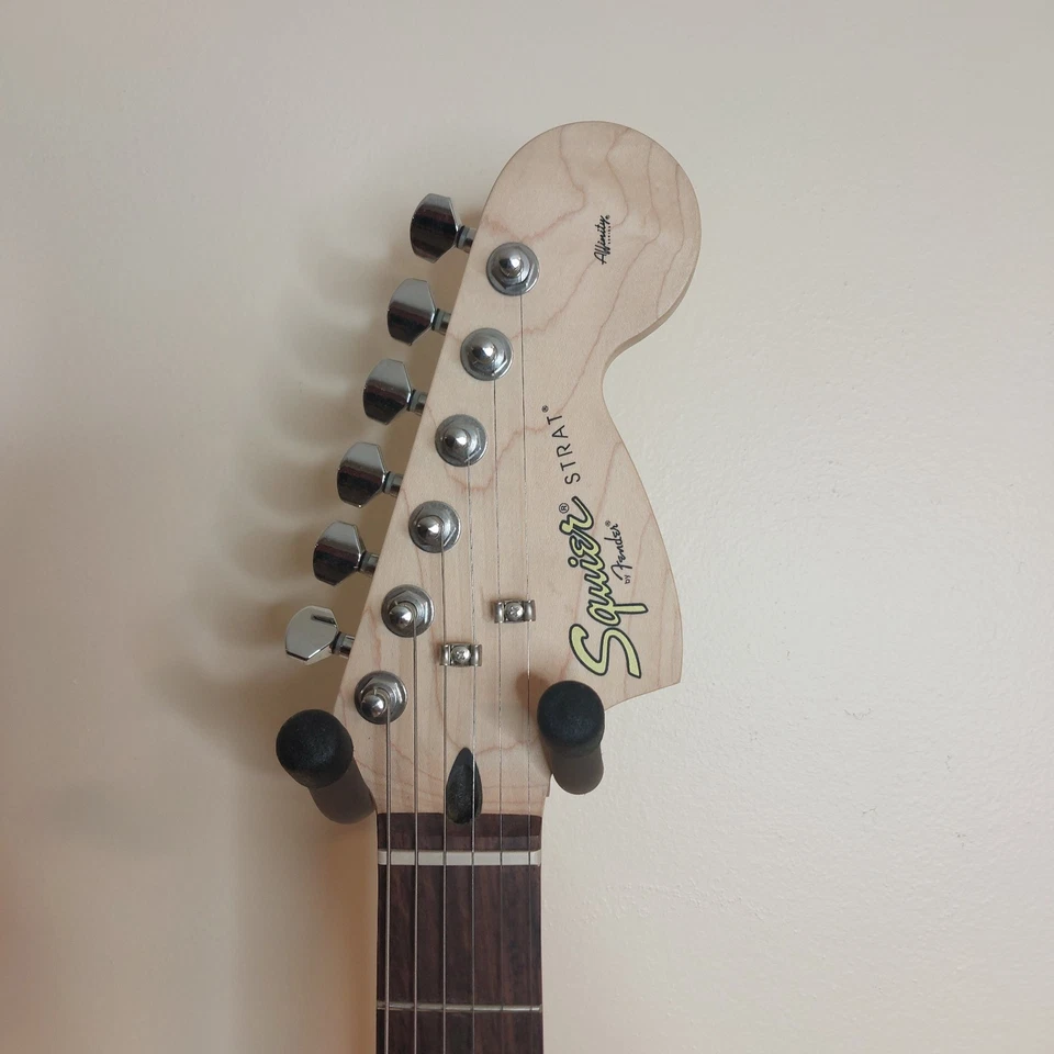 Squier Affinity Series Stratocaster HSS - Rosewood Fretboard 2014 Brown Sunburst - Image 2 of 4