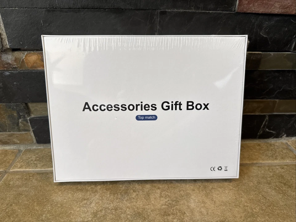 Accesorios Caja Regalo Set 5 en 1 iPhone Cargador Airbuds Adaptador Cable MagSafe Foto 2 de 3