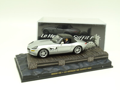 Universal Hobbies James Bond 007 1/43 - BMW Z8 Die Welt Genügt Nicht