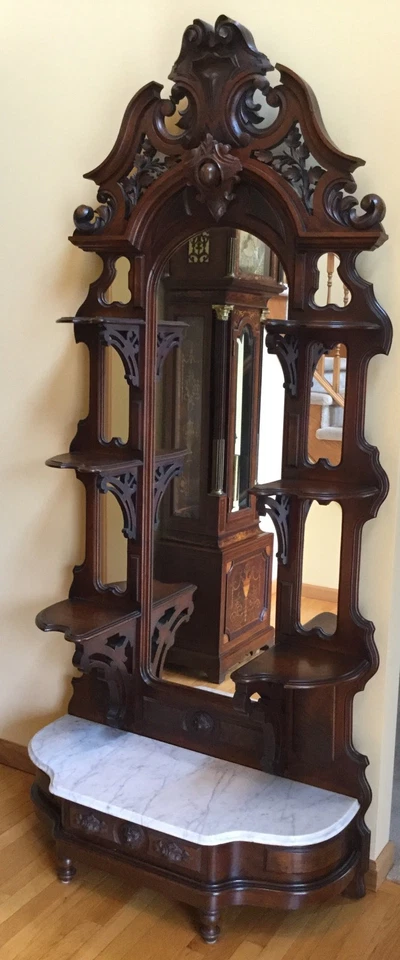 RENACENTISTA NOGAL Y BURL MÁRMOL SUPERIOR ETAGERE Foto 2 de 4