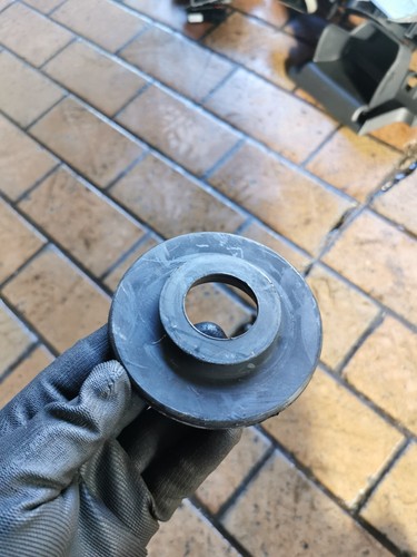 VW Tiguan II Touran II Federunterlage Federteller oben Hinterachse 5Q0512149B