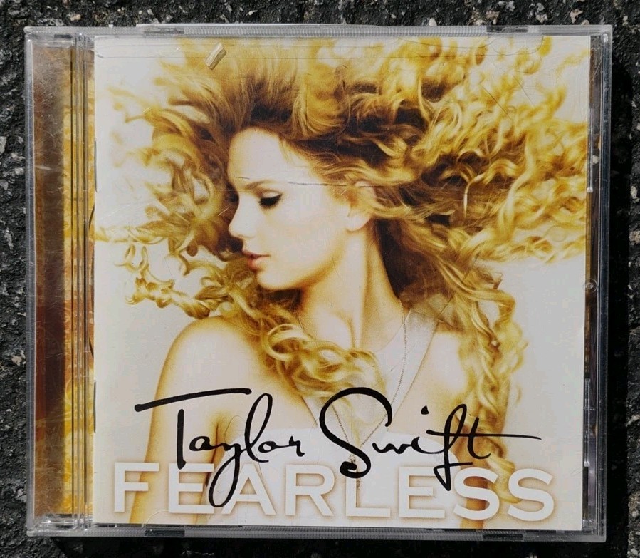 FEARLESS By: Taylor Swift (CD, 2008) Big Machine Records Enhanced