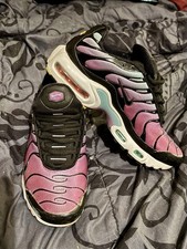 Nike Air Max Plus TN  Aurora/Hyper Violet  Sz. 5.5Y