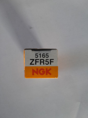 Zündkerze NGK ZFR5F für Opel Astra Corsa Insignia Vectra Zafira Combo Alfa