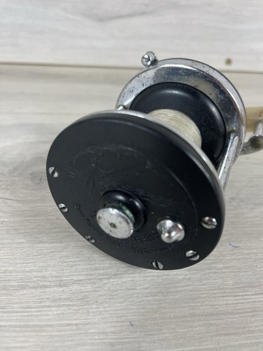 PENN SURF MASTER No.150 FISHING REEL Fully Working But Had Lots Of Marks - Picture 2 of 7