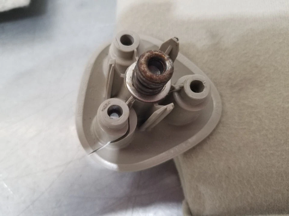 05 2005 GMC SIERRA 2500 LT JUEGO PARASOL BEIGE Foto 3 de 4