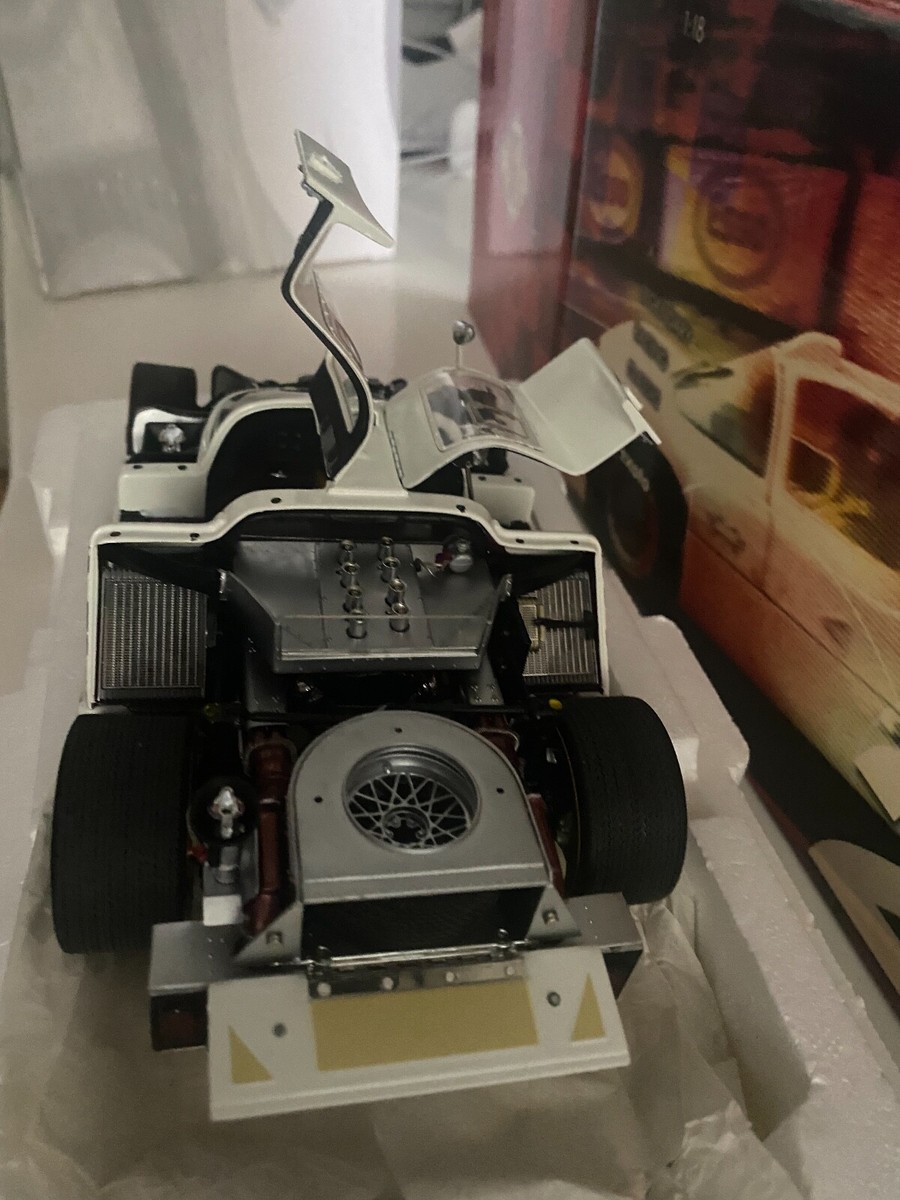 Exoto 1:18th Scale 1967 Daytona 24 Hours Chaparral Type 2F #15