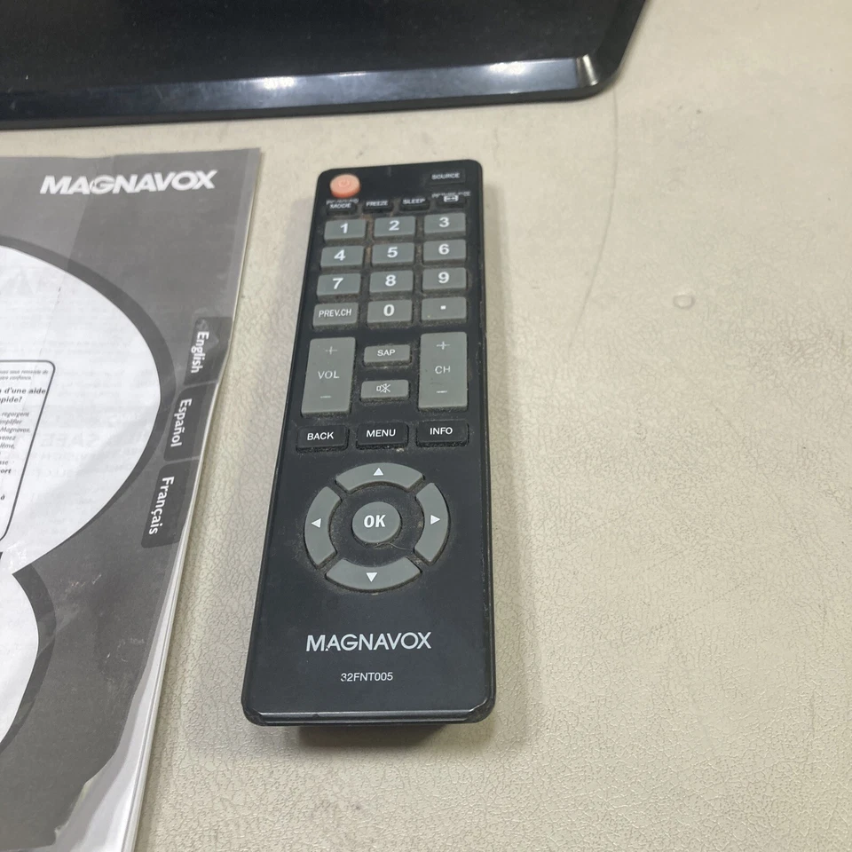 MAGNAVOX 19MF338B/27 LCD 19" RETRO GAMING TELVISION W/ REMOTE TESTED & WORKING - Image 3 of 4