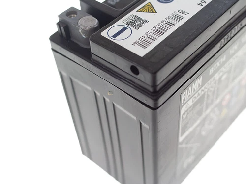 GENUINE MERCEDES 12V/12AH Auxiliary Battery 0009829608 Mercedes Benz E350 S550 - Picture 5 of 7