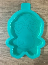 Heart Eyes Penguin Freshie Mold – Cute Silicone Mold for DIY Air Fresheners