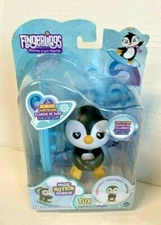 NEW WowWee 3678 Fingerlings Baby Penguin TUX Black and White Interactive Toy