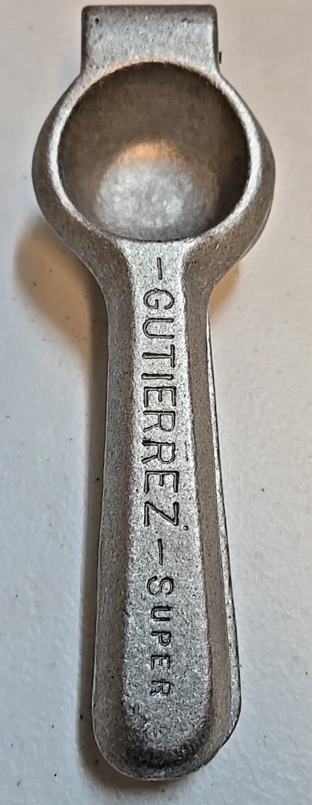 Cast Aluminum Gutierrez Super Juicer; Manual; Mexico