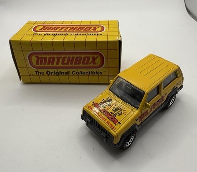 Matchbox MB 27 Jeep Cherokee Mr.Fixer Yellow Body NOS