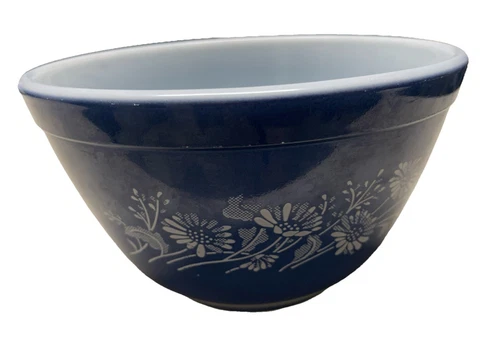 Vintage PYREX 401  Blue Colonial Mist 750ml Mixing Nesting  Small Mixing Bowl